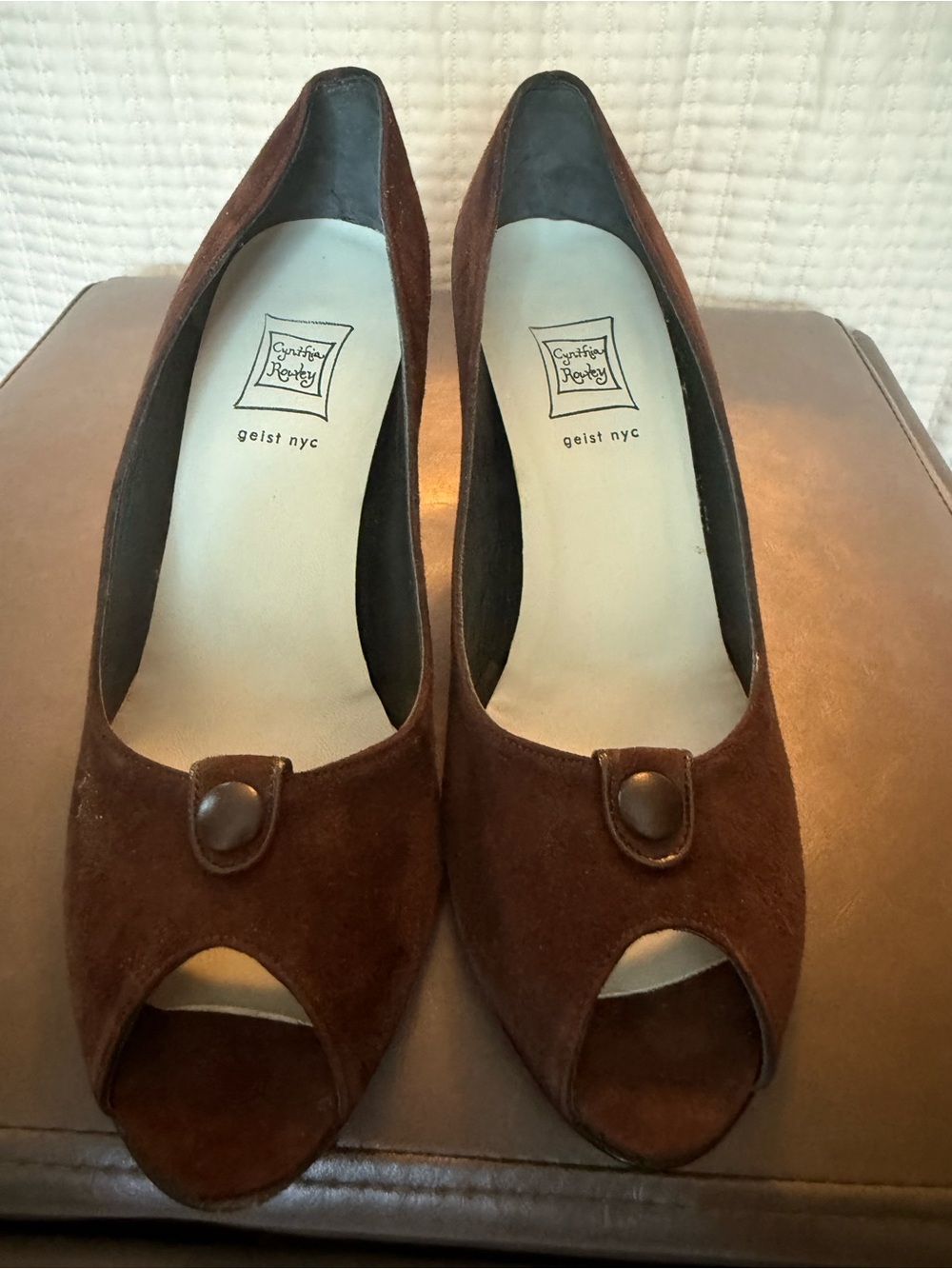 Cynthia Rowley Brown Suede Peep-Toe Pumps- vintage early 2000’s- brand new